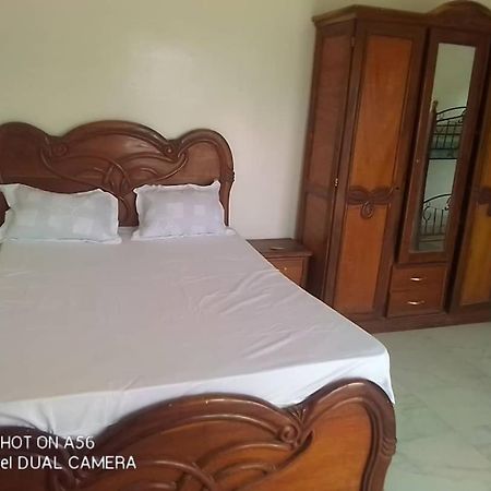 Villa Diambars Sali Tapé Buitenkant foto