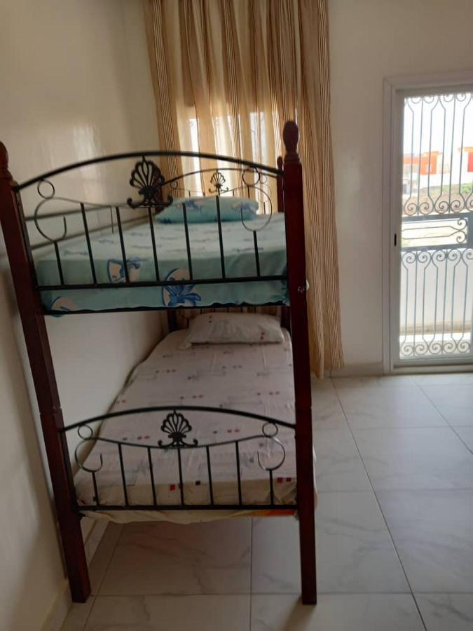 Villa Diambars Sali Tapé Buitenkant foto