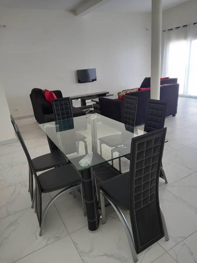Villa Diambars Sali Tapé Buitenkant foto