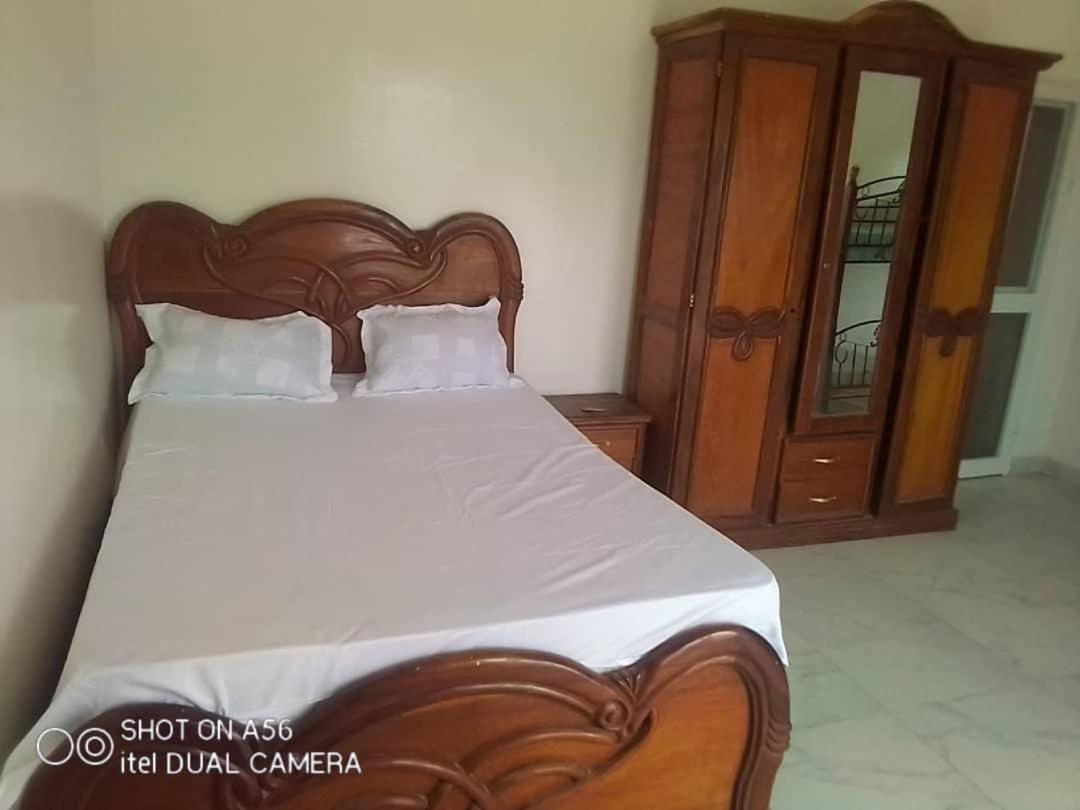 Villa Diambars Sali Tapé Buitenkant foto